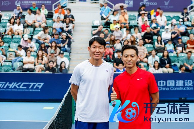 崔杰（左）、黄子恒（右）