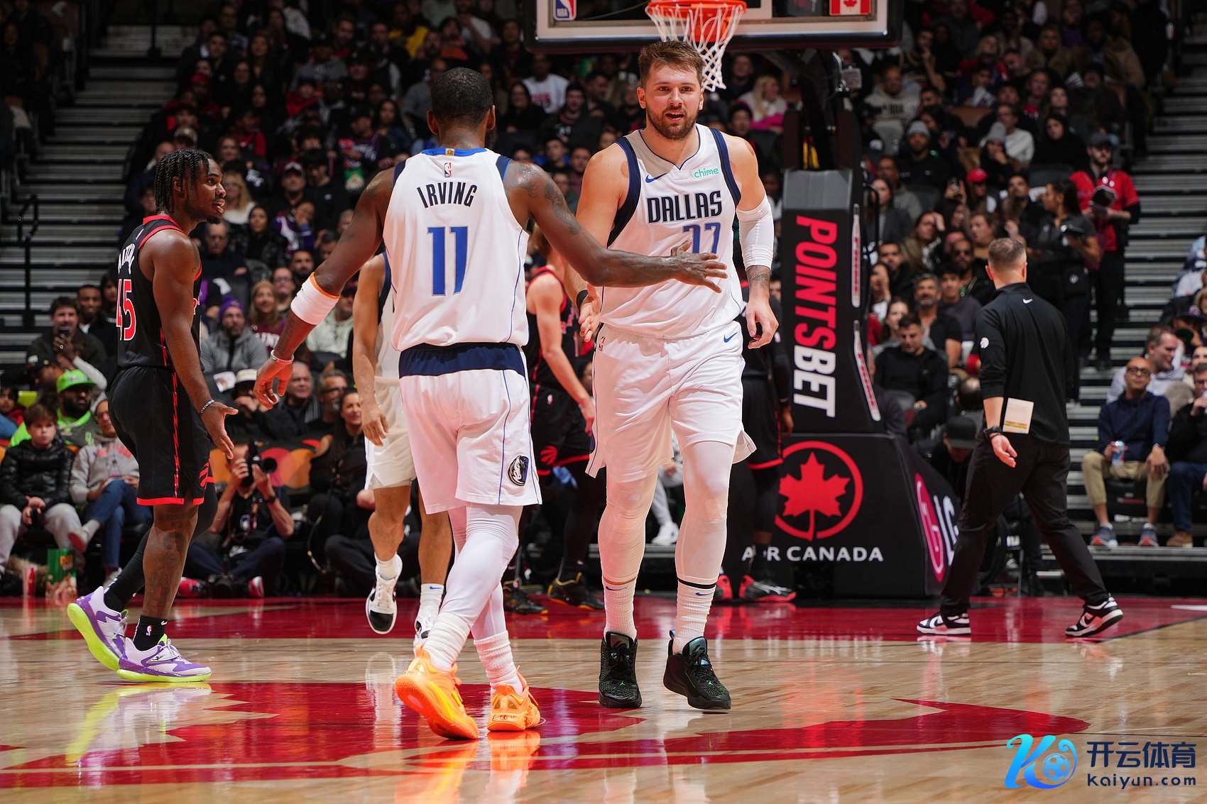 欧文说念东契奇伤退：祷告他尽快收复 球队需要作念出调遣